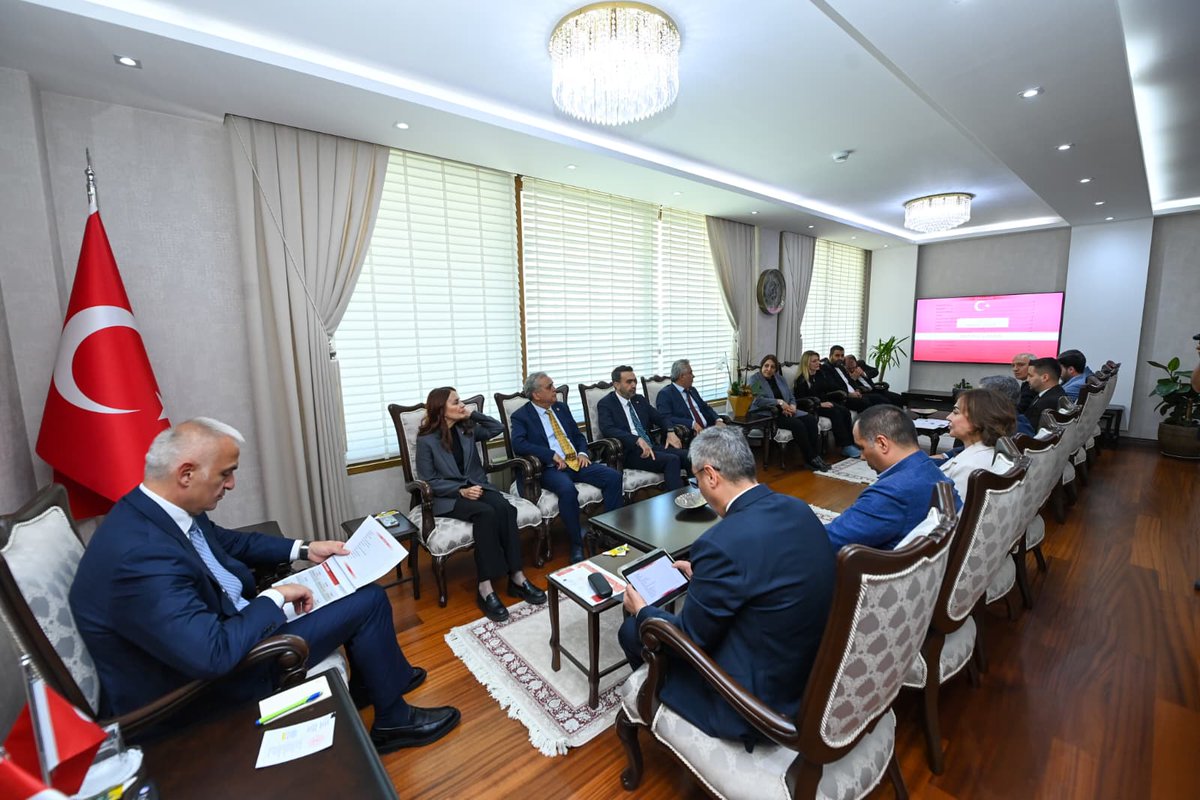 Mehmet Nuri Ersoy tweet media