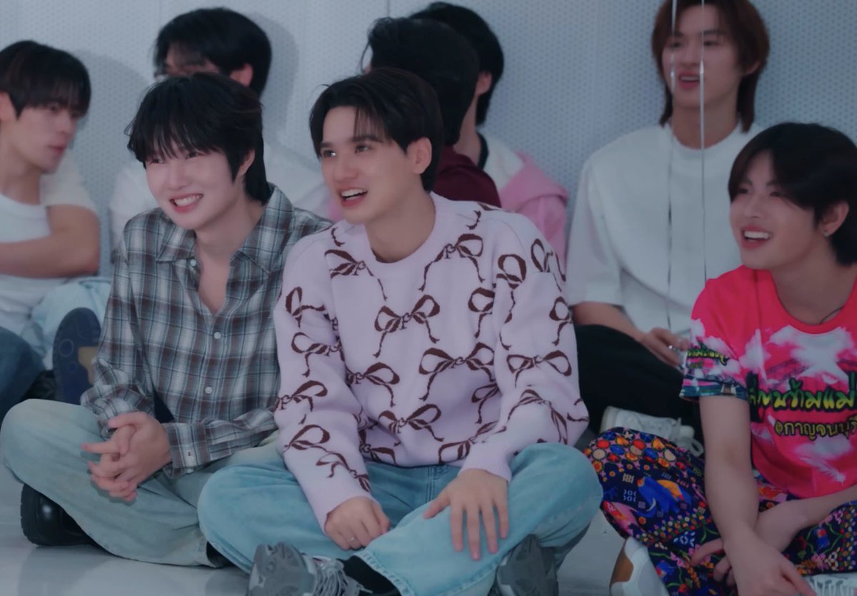 𝑴𝒐𝒍𝒖𝑴𝒐𝒍𝒊 Ი𐑼 🐻‍❄️ྀིྀི ⋆˚꩜｡ tweet media