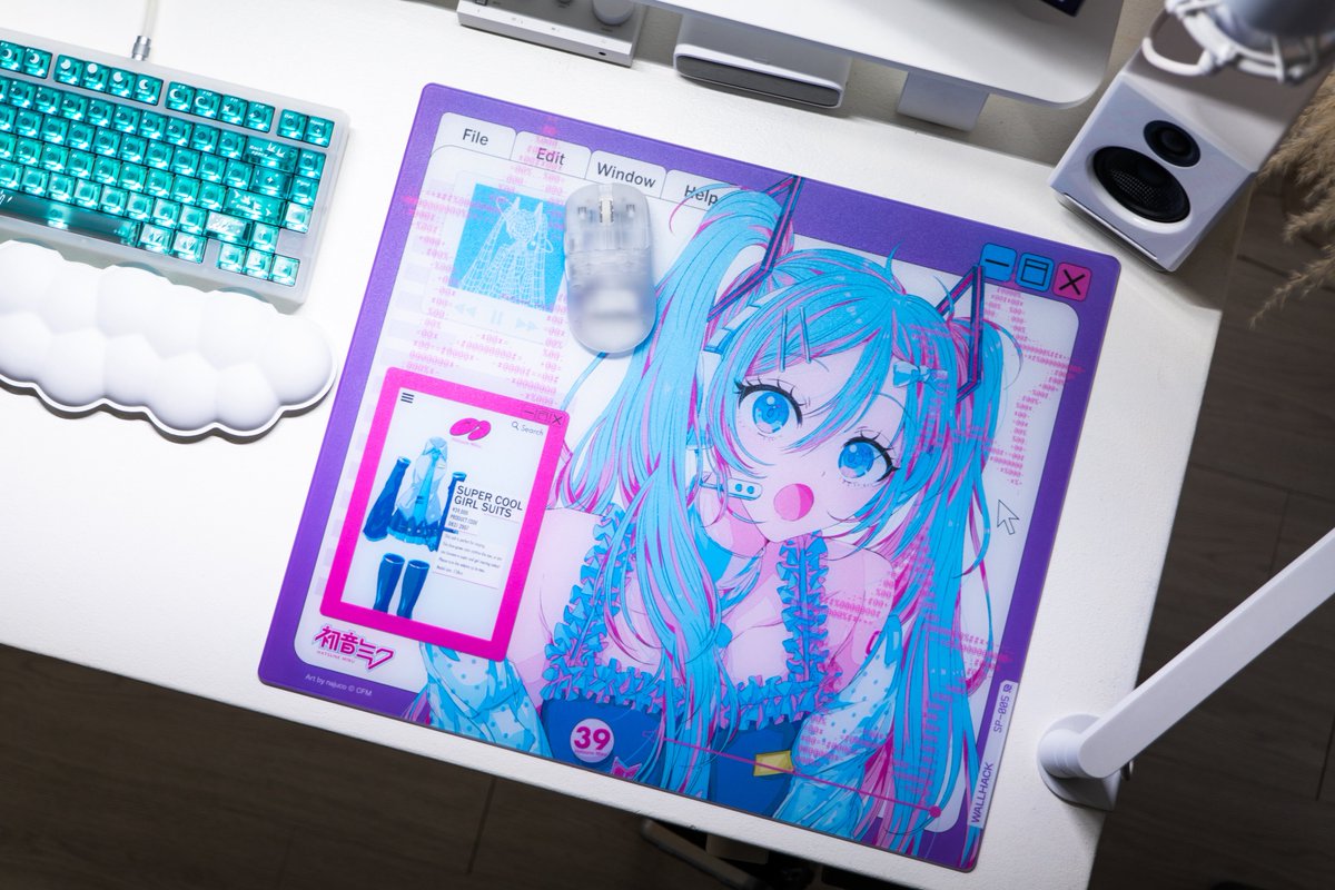 初音ミクの新発売ガラスマウスパッド、 個人的にはケース付属になった 