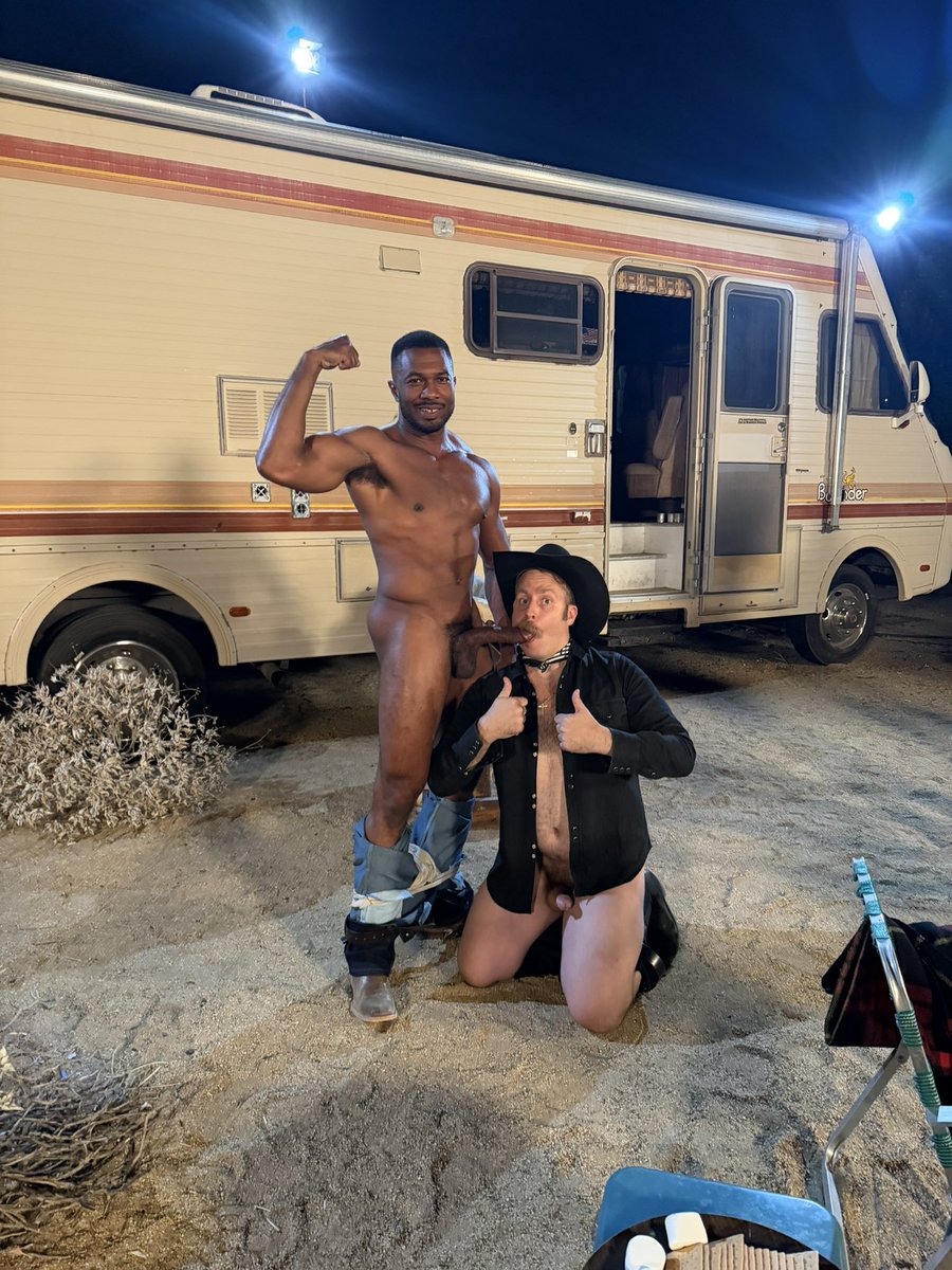 JoelSomeone1's tweet photo. SUCH FUN BEHIND THE SCENES @seanxavierxxx  🥰😍🥰😍🥰😍🥰😍🥰 https://t.co/sEMPekfvmz