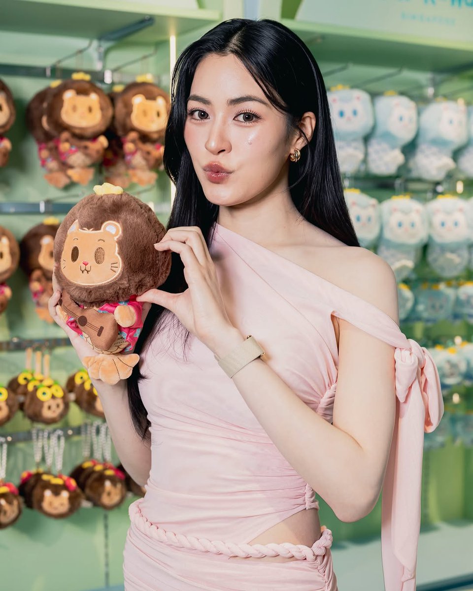 L'OFFICIEL SINGAPORE tweet media