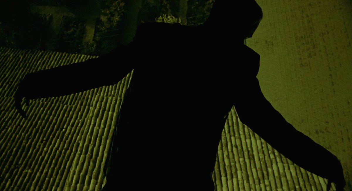 TheCinesthetic's tweet photo. 66 years ago today, Vertigo premiered to bewildered audiences. Critics called it “farfetched nonsense” and “Hitchcock-and-bull story.” ￼ It seemed destined for obscurity.

But the filmmakers got it.
Young Martin Scorsese saw it during its original theatrical run: “Even though the film was not well received at the time… we responded to the film very strongly.” ￼ Years later, Scorsese wrote: “Hitchcock’s film is about obsession, which means it’s about circling back to the same moment, again and again… the music is also built around spirals and circles, fulfillment and despair.” ￼

David Fincher declared: “What I love about Vertigo is it’s so perverted. So perverted. It’s a movie direct from Hitchcock’s umbilicus to his unconscious.” ￼ James Gray called it the apotheosis of cinema: “Kim Novak coming out of the bathroom is the single greatest moment in the history of movies.” ￼

When Vertigo screenings became scarce in the 1970s, filmmakers studied it through frame-by-frame blow-ups in Truffaut’s 1966 “Hitchcock/Truffaut” book—an early ancestor to the DVD commentary that helped free Hitchcock from his reputation as a “light entertainer.” ￼

By 2012, Vertigo toppled Citizen Kane from its 50-year reign as the greatest film ever made. ￼