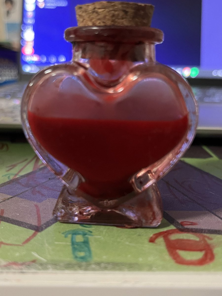 applecester's tweet photo. i filled the heart jar with blood last week and it smells rancid now It’s like #Ew and dark I opened it the other day and it smelled like someone just threw up moldy food #Specifically Fish https://t.co/q69ASWqTOA