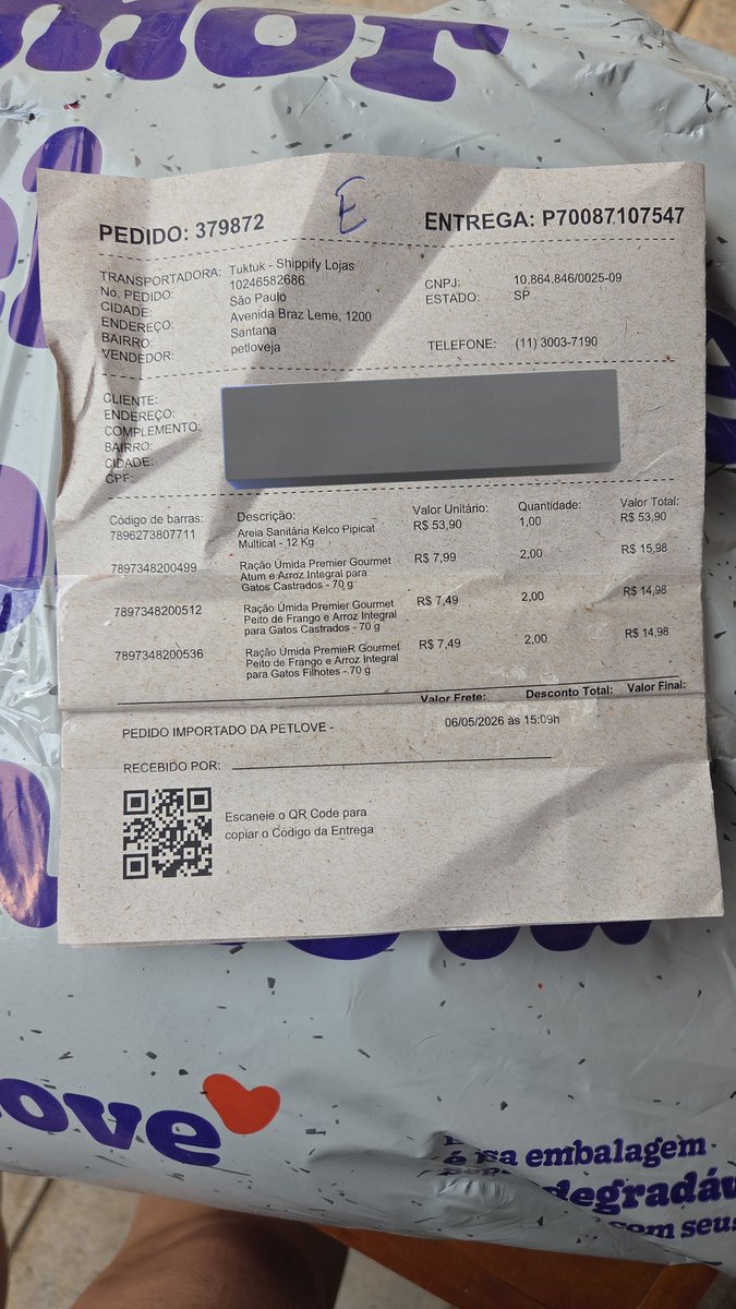 caroldimitruk's tweet photo. @petlovebr É isso.
Fiz a compra conforme a imagem 1. Foi entregue atrasado e com produtos faltantes, nota na imagem 2, e o maldito chat não serve pra nada! https://t.co/MSfNUZr7mm