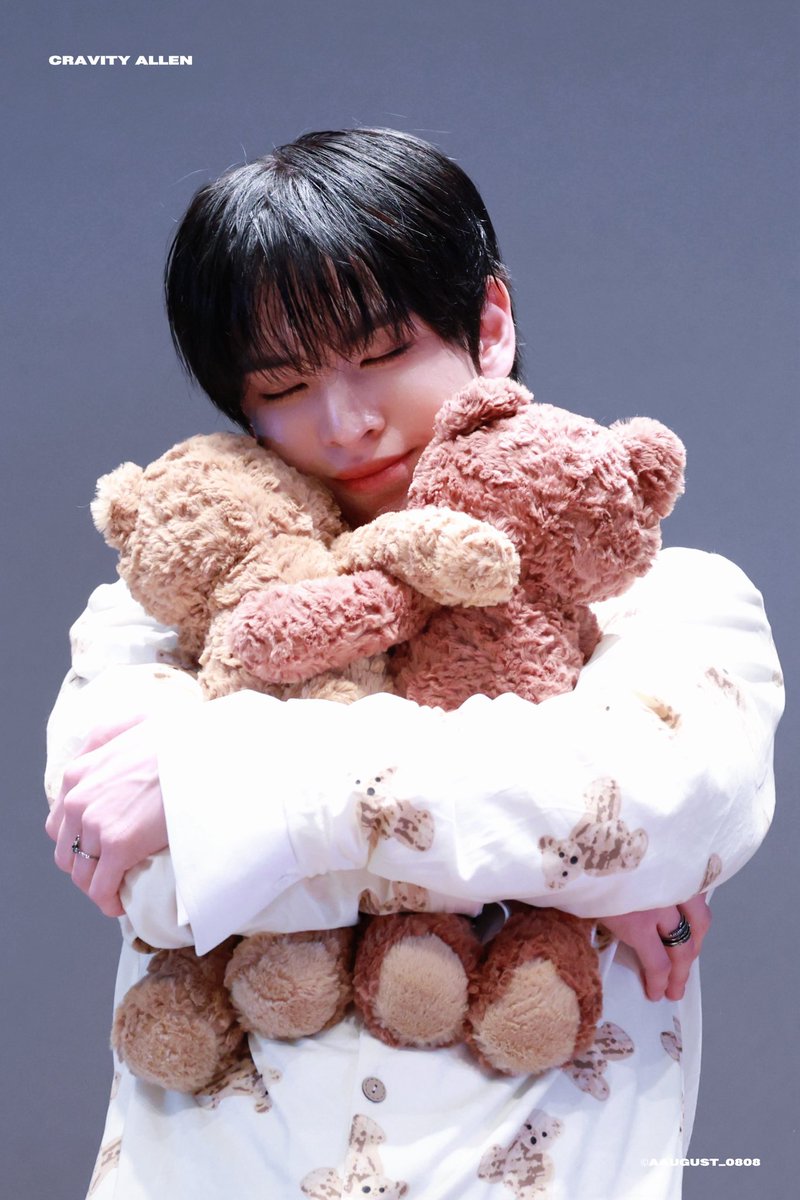 aaugust_0808's tweet photo. 260509 팬싸 
#앨런 #크래비티 #CRAVITY #ALLEN https://t.co/CX4XMCl54y