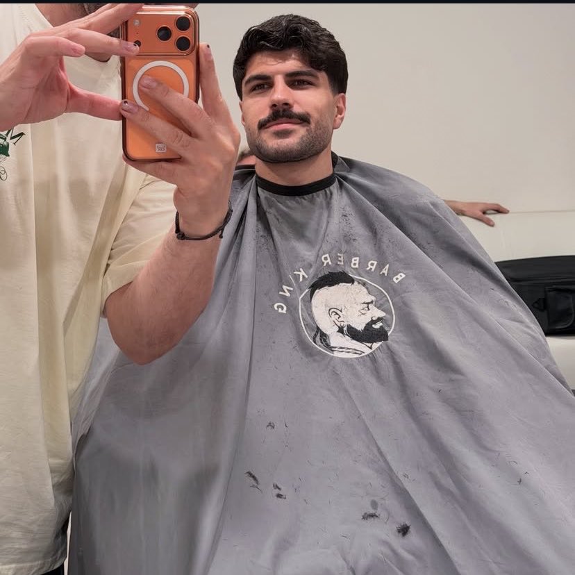 naz tweet media