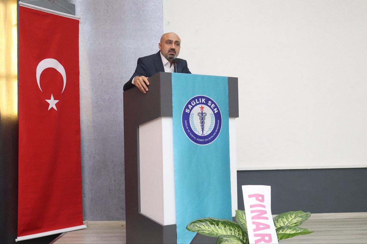 SSMahmutFaruk's tweet photo. Manisa Şubemizin 7. Olağan Genel Kurulu’nda yeniden Şube Başkanlığına seçilen Emine Tınaz başkanımızı ve yönetimini tebrik ediyor, muvaffakiyetler diliyorum. https://t.co/x75KpxvqIF