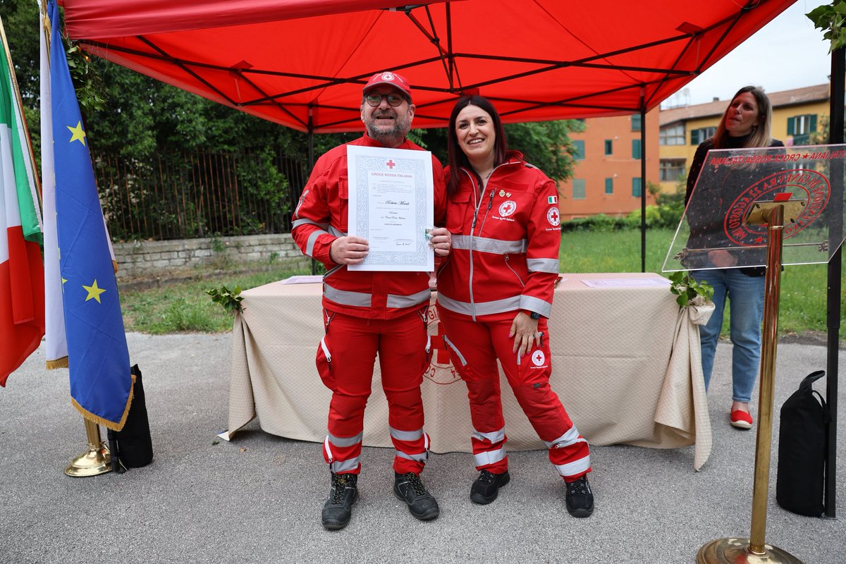 robertominale's tweet photo. Ieri ho ricevuto la Croce di Anzianità per i 25 anni di servizio in #crocerossaitaliana #unitaliacheaiuta #comitatomunicipio4diroma https://t.co/qLApCewgeb