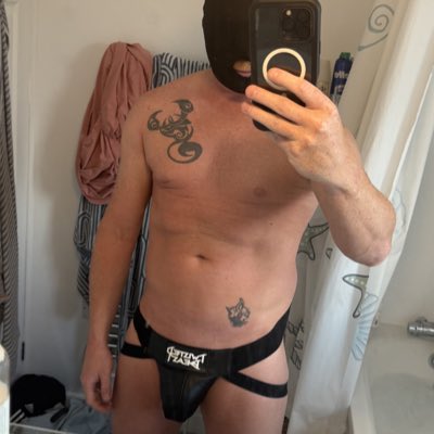 hungsailorboy's tweet photo. #NewProfilePic https://t.co/Wl3yNkPKco