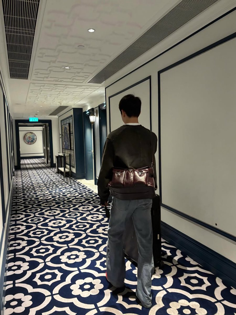 JustForJinyoung's tweet photo. 260509 Jinyoung IG post

jinyoung_0922jy: "🛫___🛬"

https://t.co/F1eFV1j68V

#Jinyoung #진영 #박진영 #GOT7 #갓세븐 @JINYOUNG @GOT7Official @jinyoung0922_jp #JY_IG https://t.co/M0NsJP4fgc