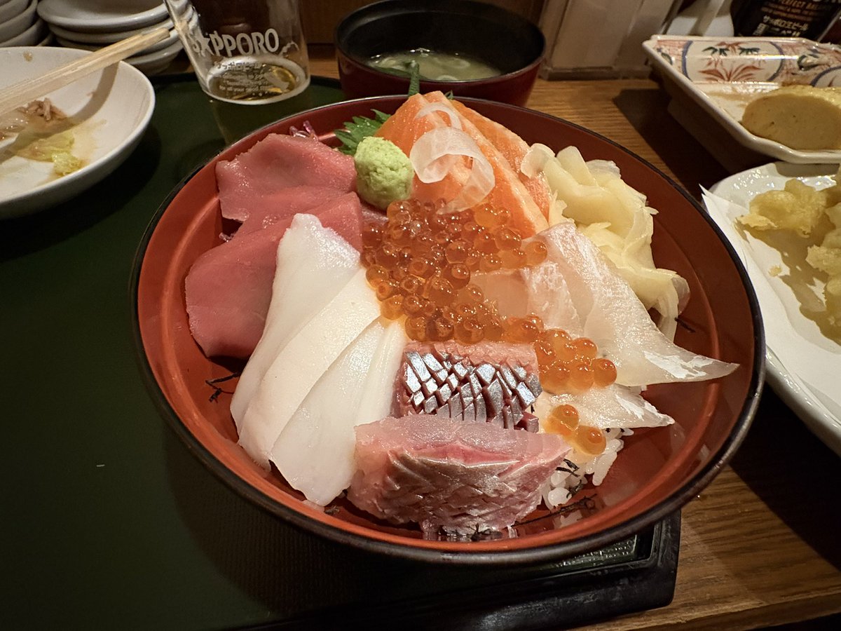 sasaemon2023's tweet photo. TUBE札幌ライブの前夜祭は小樽市朝里川温泉でのんびり1泊✌️😋ホテル内の居酒屋🏮がこれまた美味かった👍明日が待ち遠しいです♪
#朝里川温泉クラッセホテル https://t.co/BmCBKpbCtr