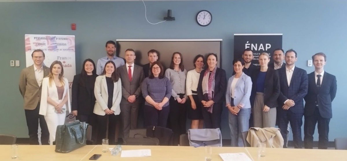 FDS_Forum's tweet photo. 📢 A look back at the discussions held on Tuesday, May 5, 2026, as part of the France–Canada Young Leaders Program 🇨🇦
Organized by Association France-Canada (Montréal) and the Forum de Défense et de Stratégie (FDS).
Participants had the opportunity to exchange views on Canada–Europe relations and the evolving transatlantic strategic environment with:
Aurelie Bonal, Deputy Head of the Delegation of the European Union to Canada, previously Deputy Chief of Mission at the Embassy of France to the United States; and Isabelle Poupart, Director General for European Affairs at Global Affairs Canada, after serving in several positions related to the OSCE, NATO, and the United Nations, as well as ambassadorial postings in Central Europe and the Balkans.
The discussions addressed the transformation of the transatlantic relationship, European security challenges, and prospects for enhanced cooperation between Canada and Europe in a rapidly evolving international environment.
Many thanks to both speakers for the richness of their interventions and their exchanges with the cohort.

Special thanks as well to our partners and contributors supporting this year’s edition of the program.

Observatoire de la politique et la sécurité de l’Arctique (OPSA), Académie de défense de l'École militaire, École nationale d'administration publique - ENAP, DGRIS - Direction générale des relations internationales et de la stratégie, AFCEA - Association Française pour la Communauté Euro-Atlantique, Consulat général d’Allemagne à Montréal, Institut de recherche stratégique de l'Ecole militaire (IRSEM).

Benjamin Billy, Flavien Berwick, Johanna Aurélie D., Inès Avat, Emilie Sauriol, @LaurentBorzillo, Ph. D / Docteur en science politique, Benjamin Boutin, @TeodoraMOROSANU

#PAFC #YoungLeaders #Canada #Europe #Transatlantic #Diplomacy #Defense #Security #InternationalRelations #FDS #AFC #StrategicAffairs