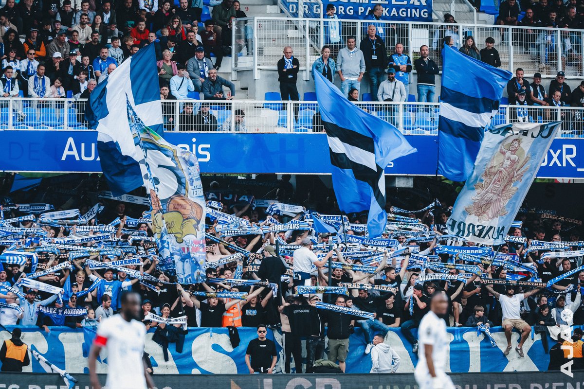 AJ Auxerre tweet media