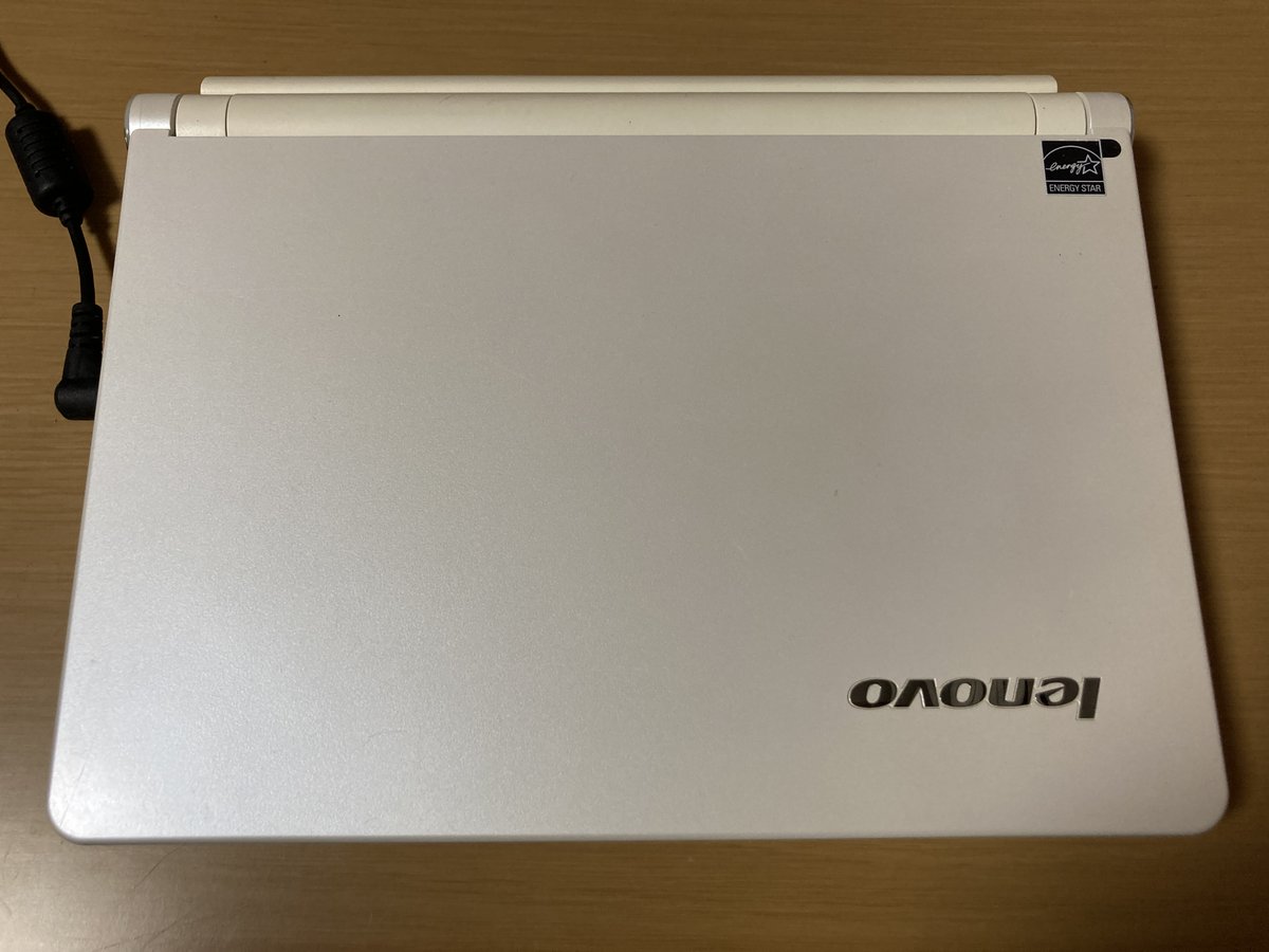a_kuad's tweet photo. 長らく自宅に放置していた XP ノート、Linux インストールにはまって遊びまくった XP ノート。

リセットが完了し今夜お通夜で明日ハードオフへ出棺 https://t.co/JFwMAbSuBo