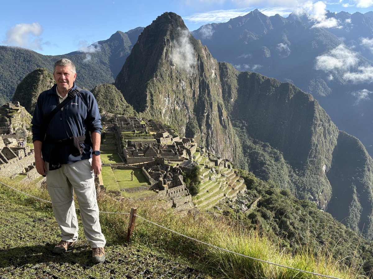 Jittersmith's tweet photo. Concluded the trip with a visit to the reed islands of lake Titicaca, lovely Cusco and the incomparable Machu Picchu https://t.co/EZRBU2Yj92