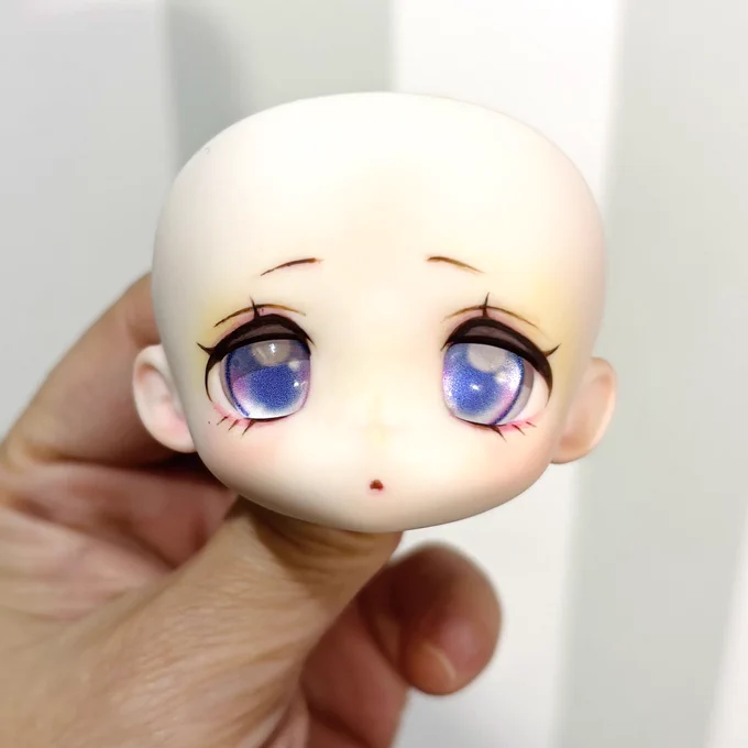 お顔描けたのと、おめめの試作もいっぱい出来た