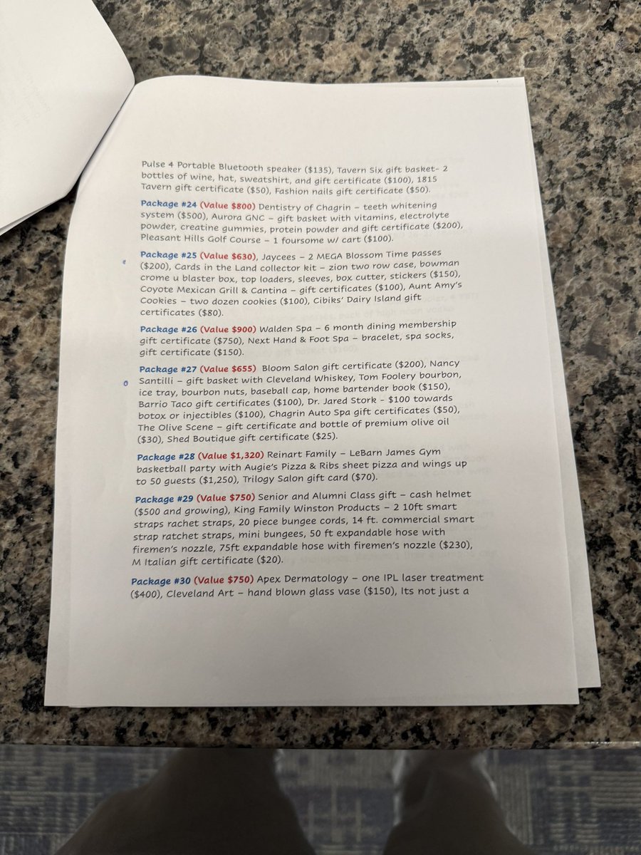 CoachTG86's tweet photo. It is @Bomber_Football raffle day. Here is all of the prize packages. Good luck to everyone that bought tickets and thank you to all of our wonderful people and businesses that donated!! @BomberEliteClub https://t.co/x4YMylbCfF