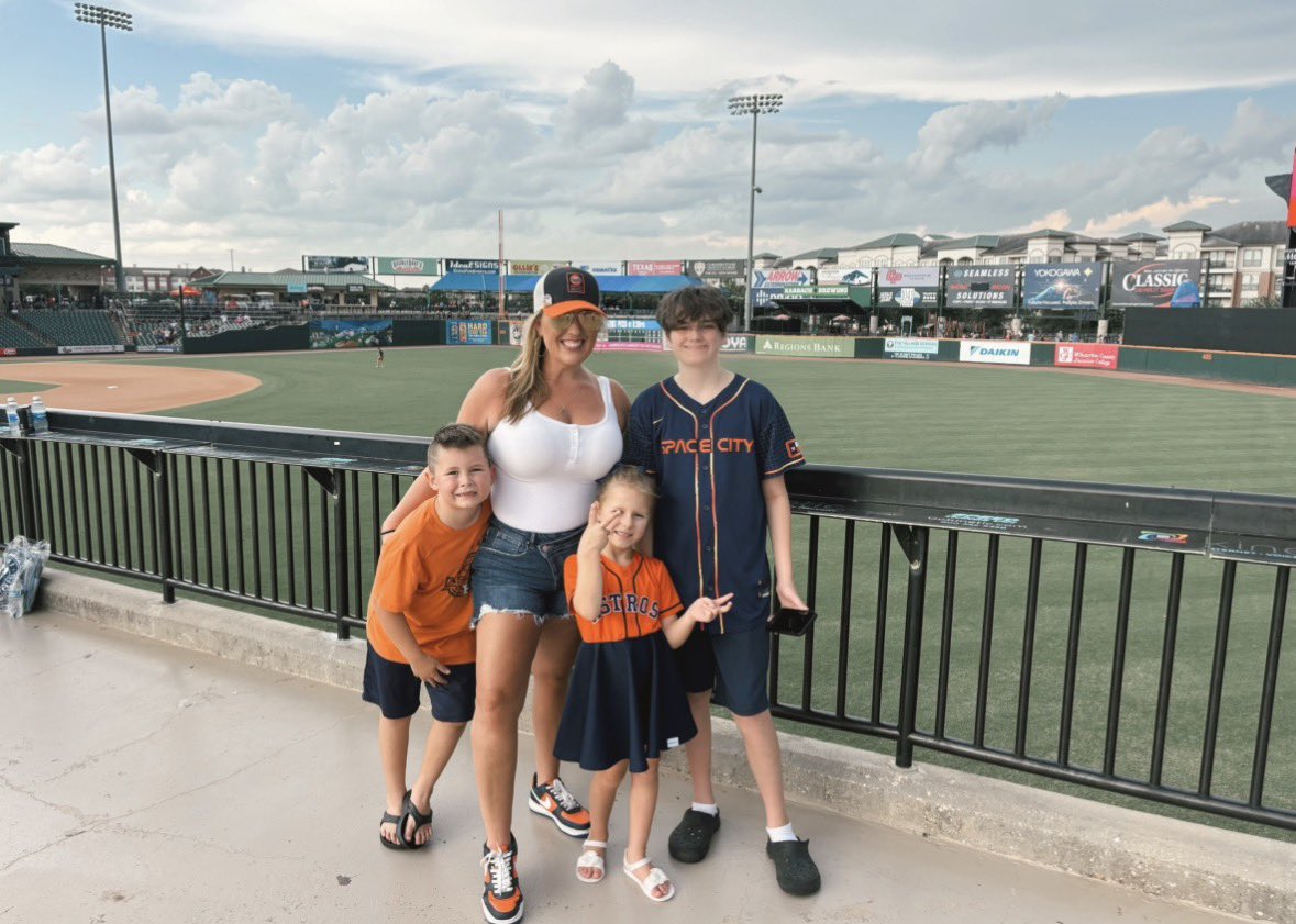 Astros Teacher ⚾️ 🤘🏼 tweet media
