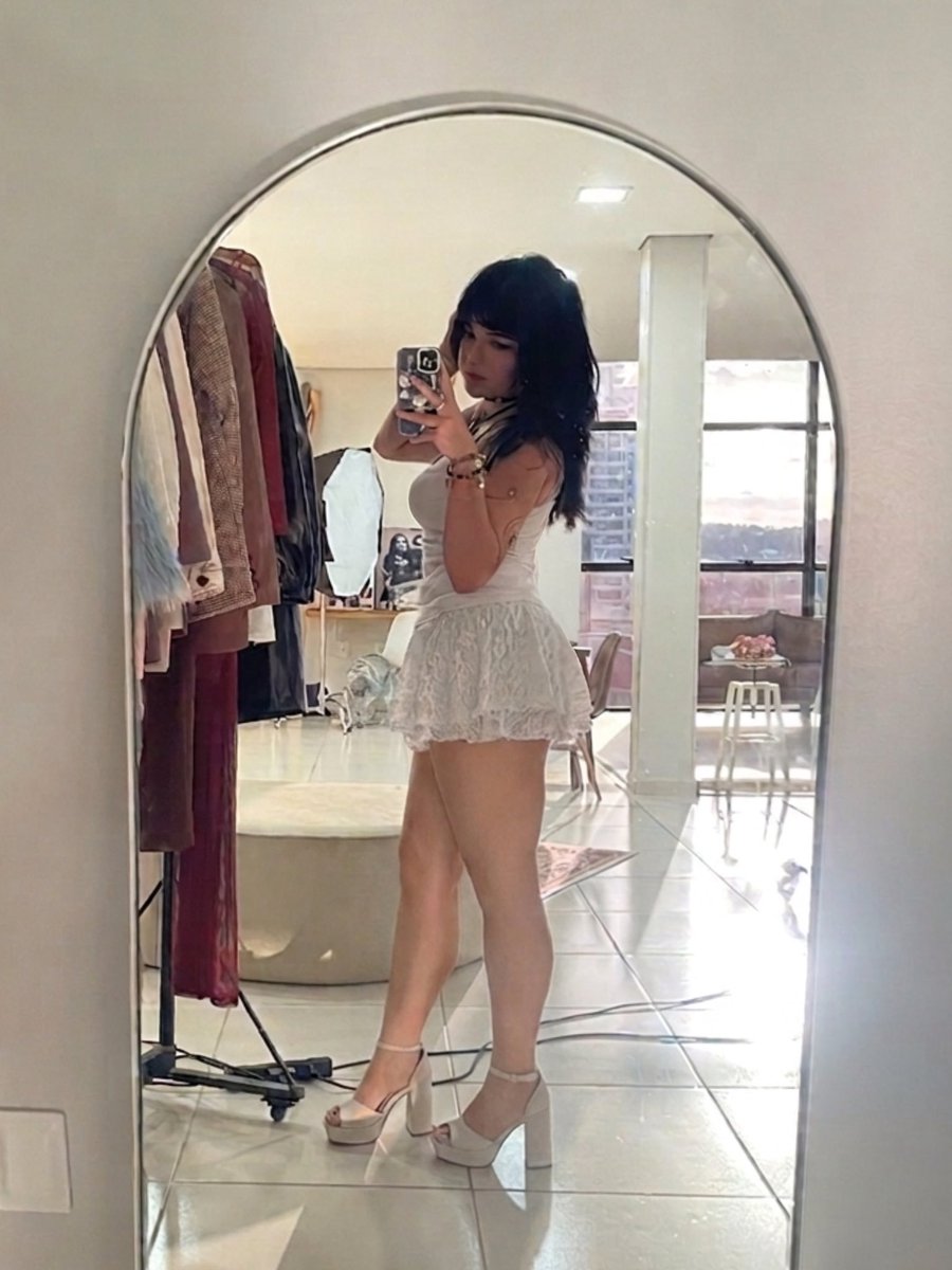 molodoya . ˚₊‧ tweet media