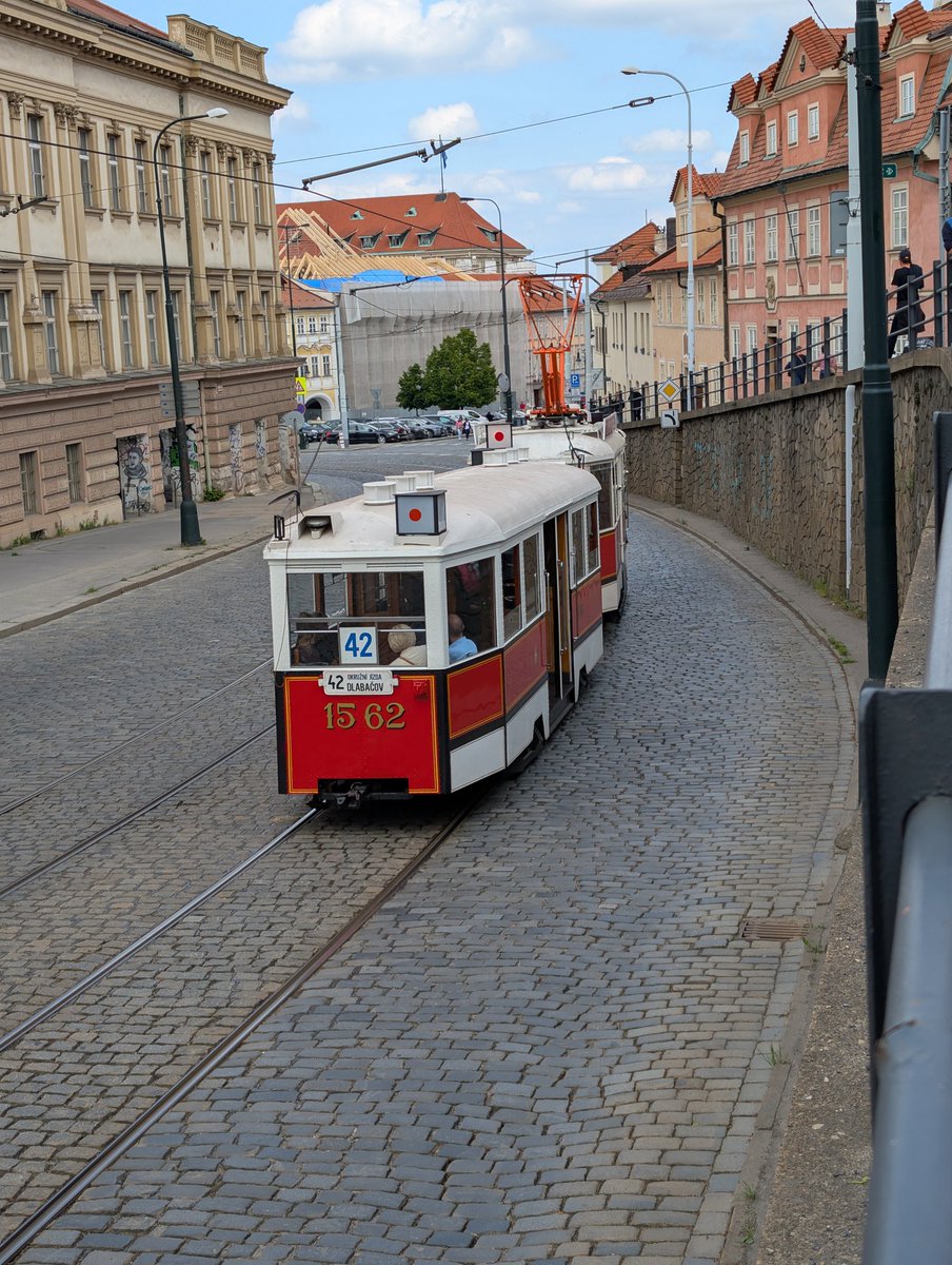 maxx5210's tweet photo. Le vieux tram https://t.co/B3Hb9weLsU