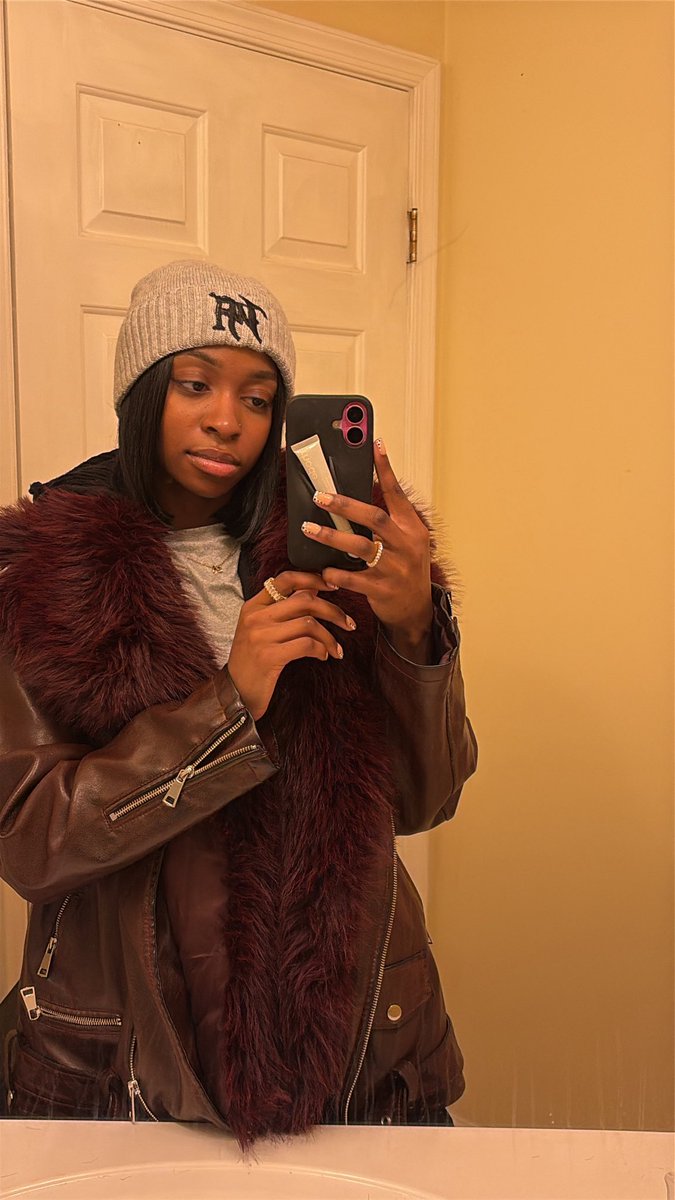 sumerlynnise's tweet photo. https://t.co/umUMzMbtkH