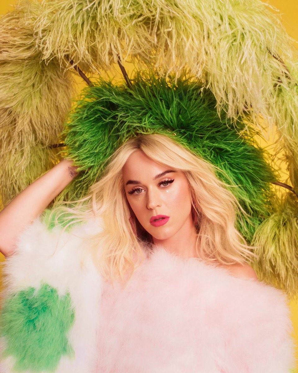 Katy Perry Charts (fan) tweet media