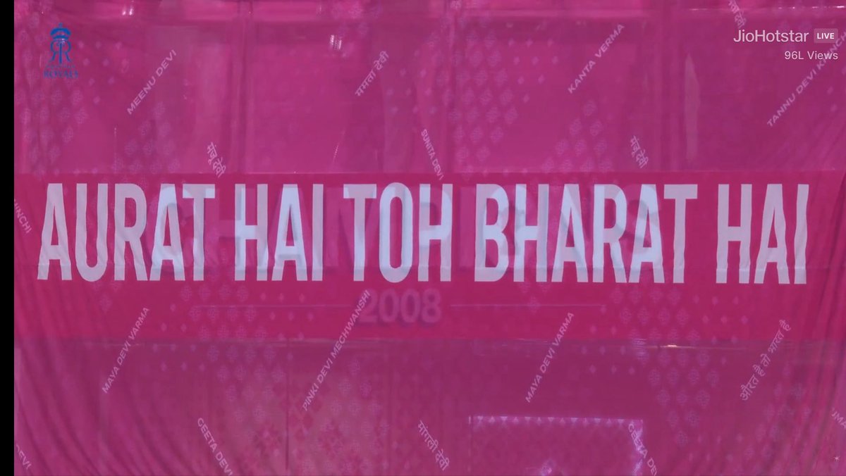 khushbookadri's tweet photo. THE #PinkPromise 💓 Game #RRvGT https://t.co/katb1ZItnB