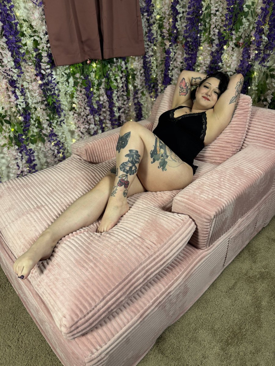 SamaraRayXO🦇🖤 XBIZ Miami 5/11-5/14 ☀️ tweet media