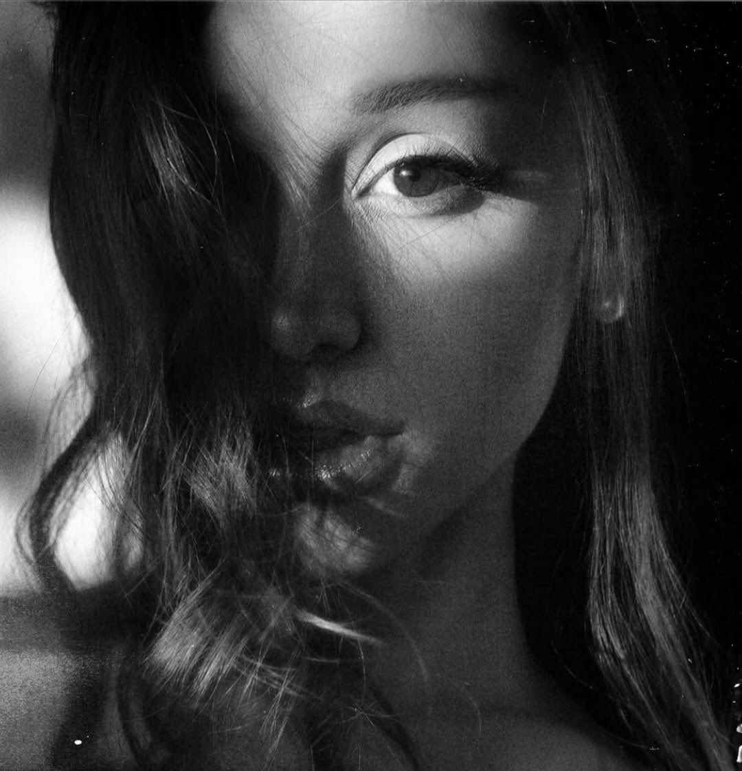 petalsarianaa's tweet photo. Ariana Grande desktop wallpapers in eras
A thread ♡ ꕤ｡˚⋆ https://t.co/4KUYkDLwy8