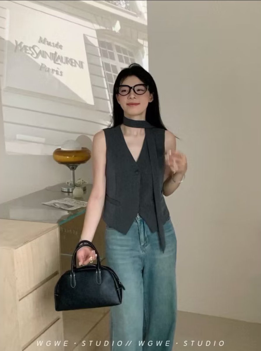 _everythingjgb's tweet photo. 📣 ส่งต่อเสื้อ vest สีเทา ใส่ประมาณ 4-5 ครั้ง

📏Size S อก 33 ยาว 20

‼️80฿ รวมส่ง

#ส่งต่อเสื้อผ้า #ส่งต่อเสื้อผ้ามือสอง #เสื้อผ้ามือสอง #เสื้อผ้ามือสองราคาถูก  #ส่งต่อเสื้อผ้ามือ2 #โล๊ะตู้เสื้อผ้า https://t.co/iR02heJeqb