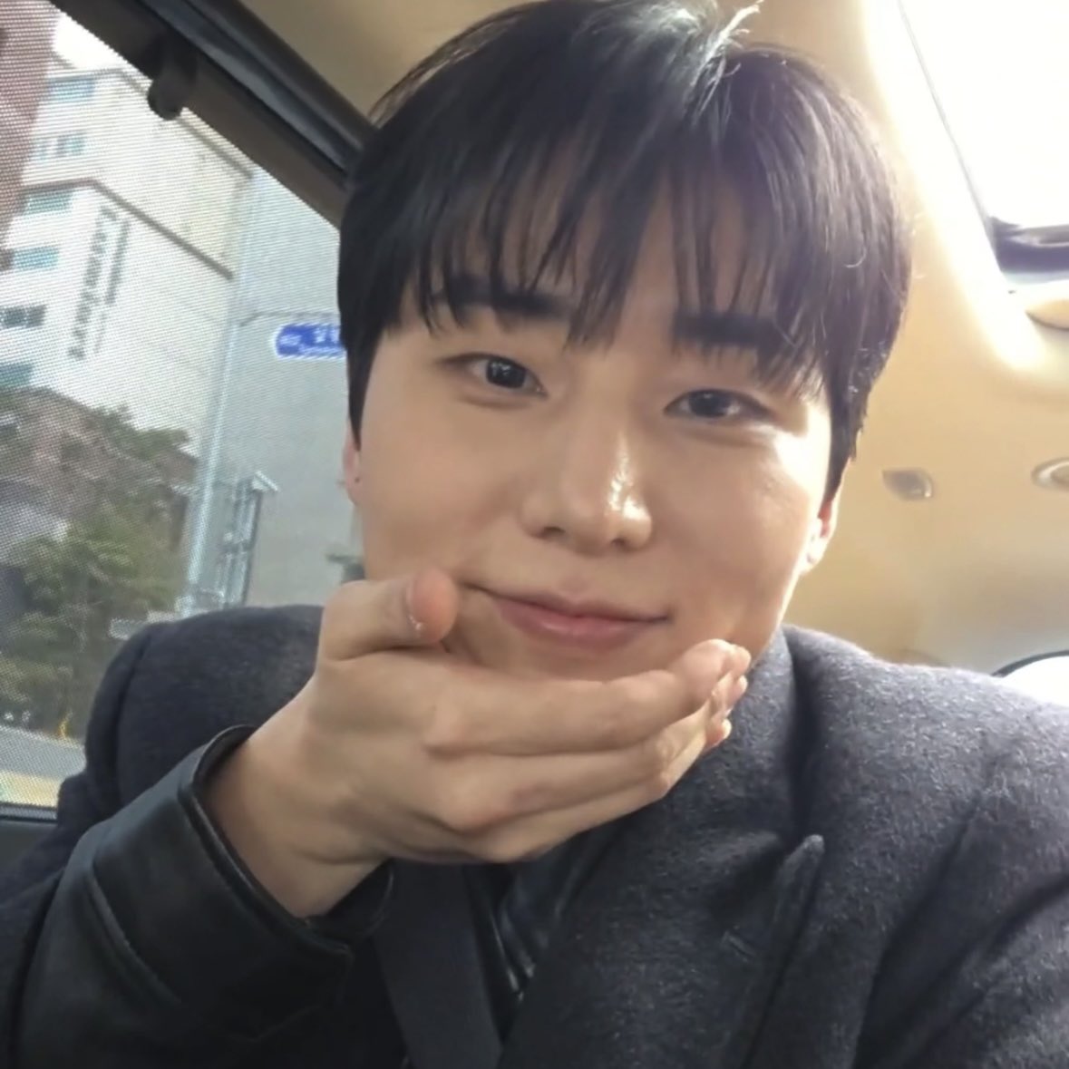 밥팅 tweet media