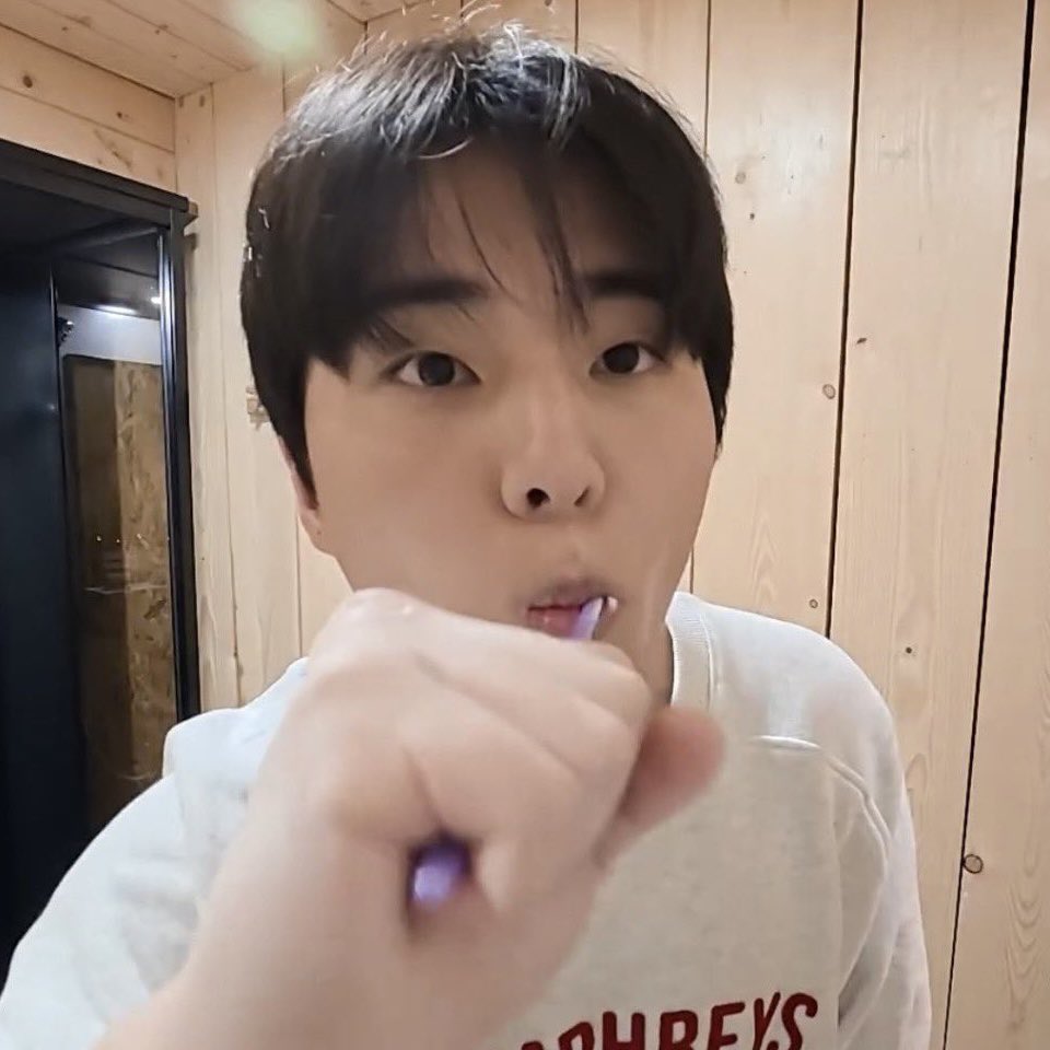 밥팅 tweet media
