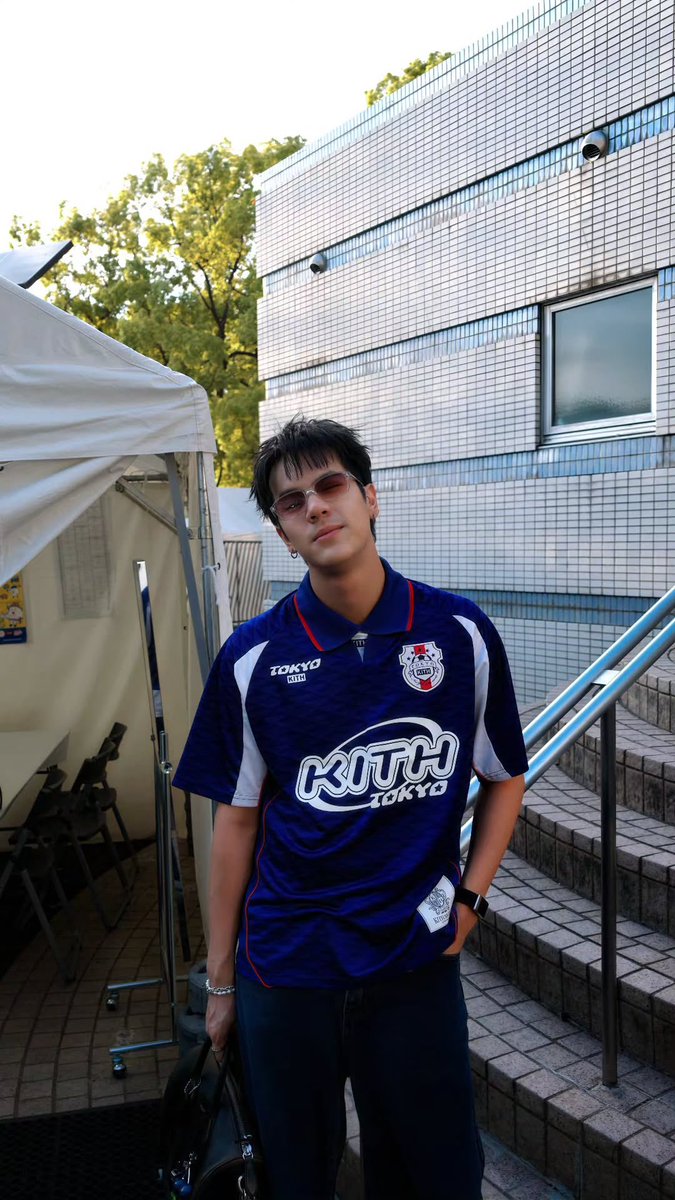 ล้ะพี่เตถ่ายมุเน้กออกมาได้หล่อมากกกกก

#mynameisnanon