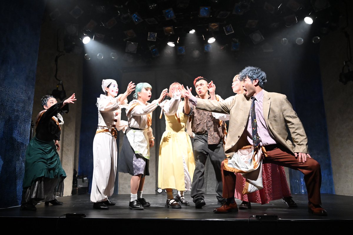 angiestage0507's tweet photo. #バイバイメメント
本日も無事に終演いたしました。
ご来場くださった皆様、誠にありがとうございました。
伝えてくださる感想も、上演中の拍手も笑い声も、全員とても嬉しく感じております。

両チーム共に今日で折り返し。
明日はAチームの千穐楽になります。
最後まで大切に"バイバイ"を。 https://t.co/c3SzIIJ8Y7