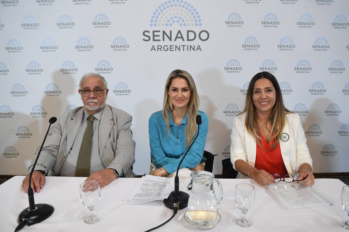 Mujeresnofuerontapa tweet media
