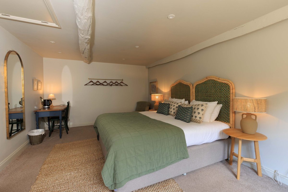 TheBBDirectory's tweet photo. Stay in Rural Cambridgeshire with The White Hart.

Escape to the countryside at The White Hart in Ufford, a beautifully refurbished 17th Century country pub near Stamford.

https://t.co/OiPplWQmAN

#TheWhiteHart #Ufford #Cambridgeshire #CountryPub #Staycation

@WhiteHartUfford https://t.co/OLTioTjQdR
