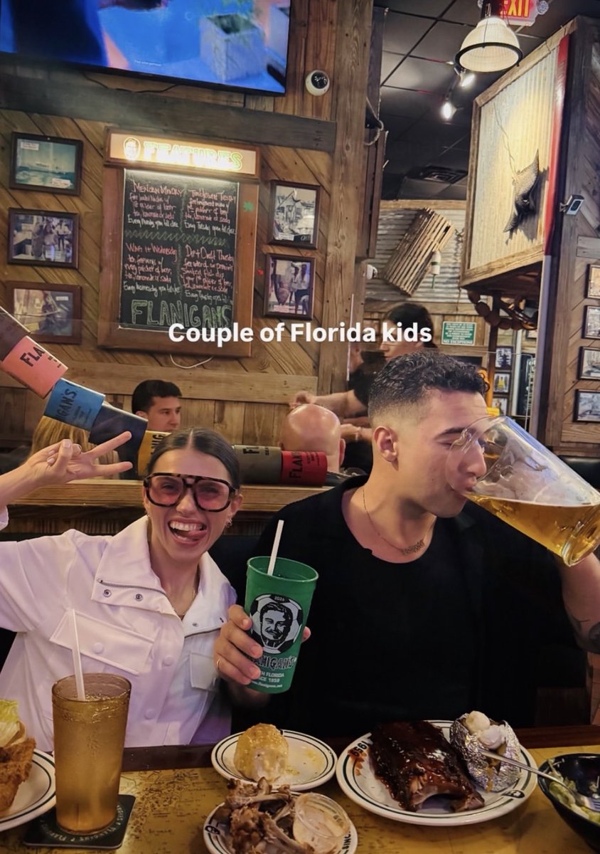 FlanigansFL tweet media