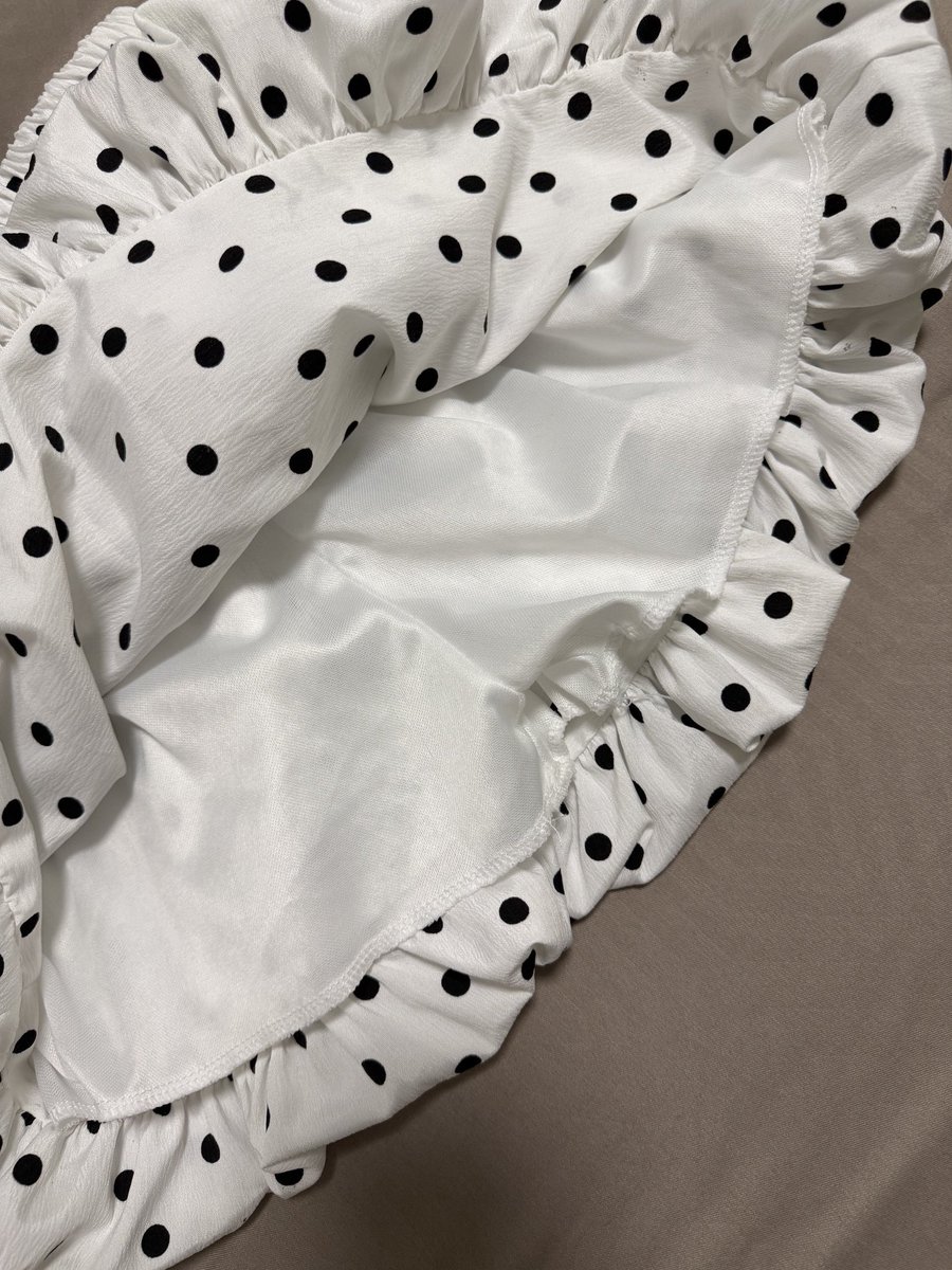 _everythingjgb's tweet photo. 📣 ส่งต่อกระโปรงบอลลูน ลาย polka dot 
เอวเป็นยางยืด —ใส่ครั้งเดียว

‼️80฿ รวมส่ง

#ส่งต่อเสื้อผ้า #ส่งต่อเสื้อผ้ามือสอง #เสื้อผ้ามือสอง #เสื้อผ้ามือสองราคาถูก  #ส่งต่อเสื้อผ้ามือ2 #โล๊ะตู้เสื้อผ้า #ส่งต่อกระโปรง #กระโปรงบอลลูน https://t.co/I7kDAGSQ83
