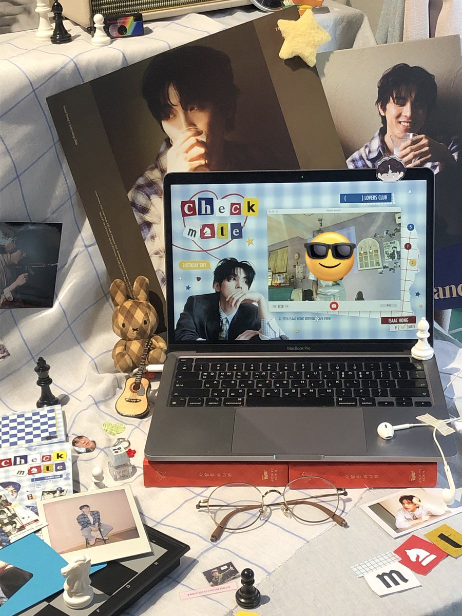 1ucknroll's tweet photo. 생일쭈카드립니다..^^
체크러버스클럽 아직 탈퇴못했어요 저는
#CHECKMATE
#LETS_CHECK_ISAAC_OUT https://t.co/oeD1iBf2QD
