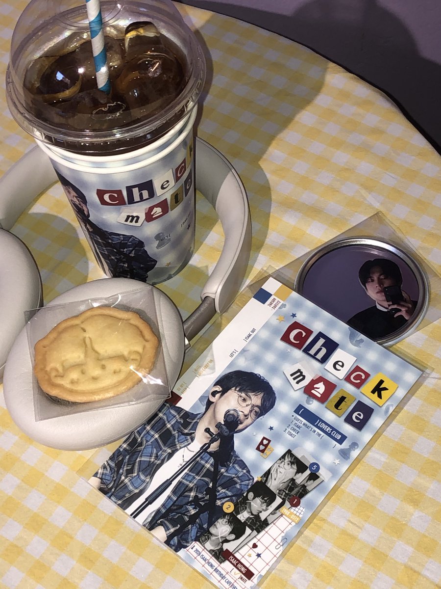1ucknroll's tweet photo. 생일쭈카드립니다..^^
체크러버스클럽 아직 탈퇴못했어요 저는
#CHECKMATE
#LETS_CHECK_ISAAC_OUT https://t.co/oeD1iBf2QD