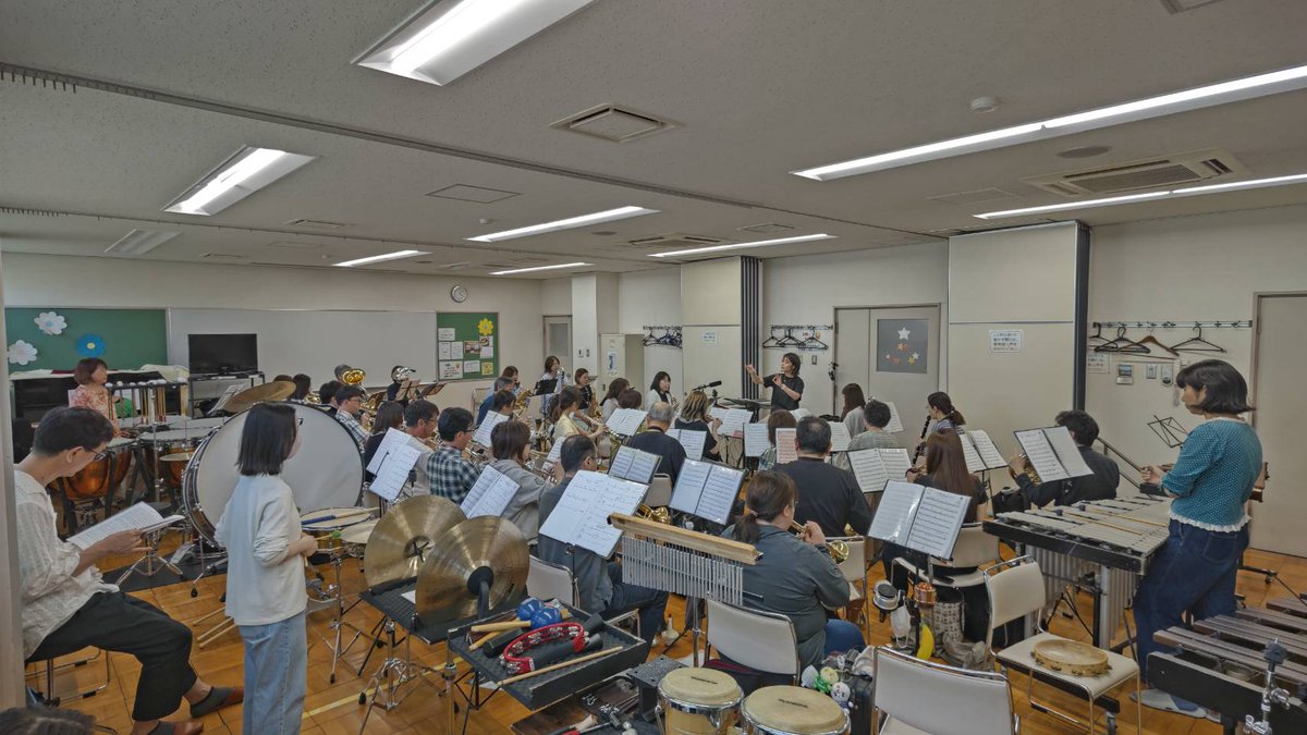 tsuzukiwind's tweet photo. つづきの丘小コミハにて練習でした！📯
いよいよゲネプロ前ということで、本番を見据えてほぼ全曲の通し稽古。スタミナ配分のシミュレーションもバッチリ（？）です💪
本日はホルンの見学者様にもご参加いただきました！一緒に演奏できて楽しかったです。ありがとうございました！✨ https://t.co/aGPTZqWH6N