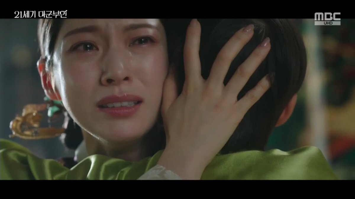 drowninginbaek's tweet photo. It took 10 episodes but she finally hugged her son #PerfectCrownEp10 https://t.co/5v9CzJWe1d