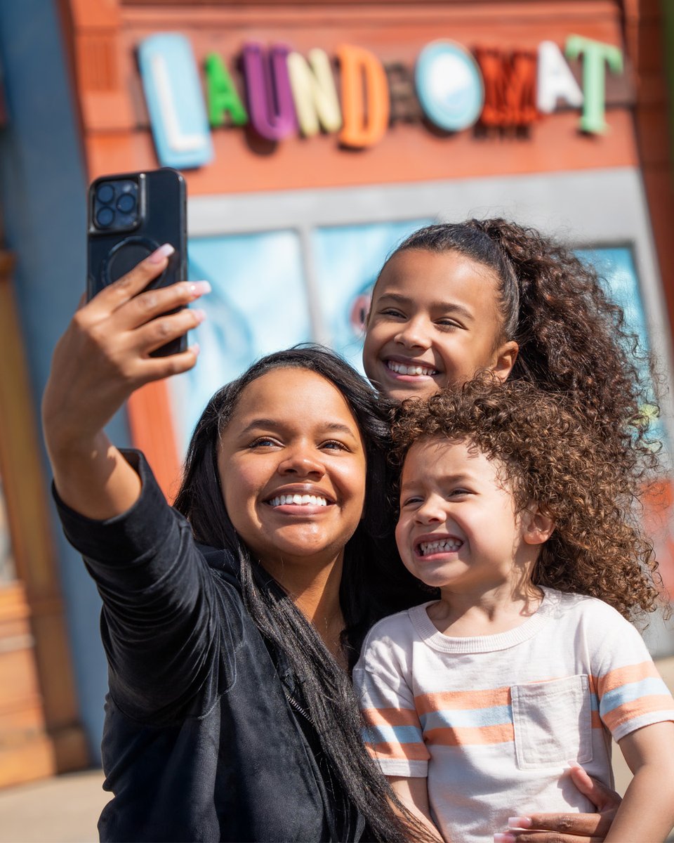 Sesame Place Philadelphia tweet media