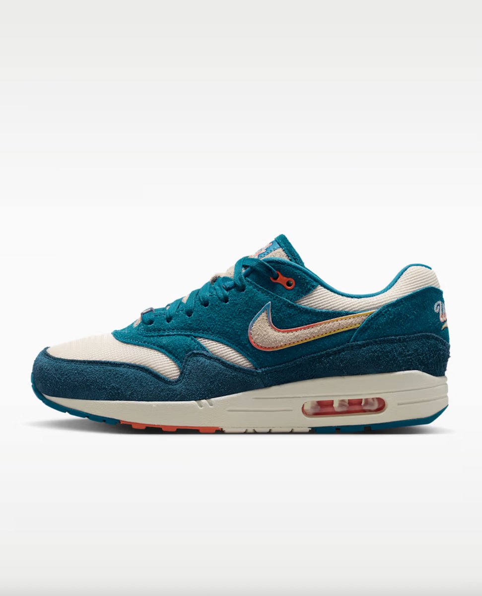 SOLELINKS's tweet photo. Ad: Selling out quick
MLB x Nike Air Max 1 'Milwaukee Brewers' 
 
Nike:https://t.co/WdOCr42boz
Fanatics:https://t.co/JsDhTfDtcw
MLB Shop:https://t.co/DxDkz7hg3c https://t.co/aQpBPWrJv5