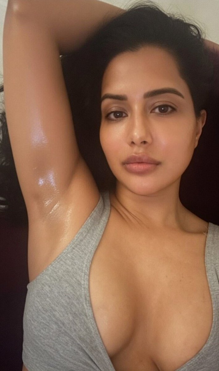 Indian Beauties tweet media