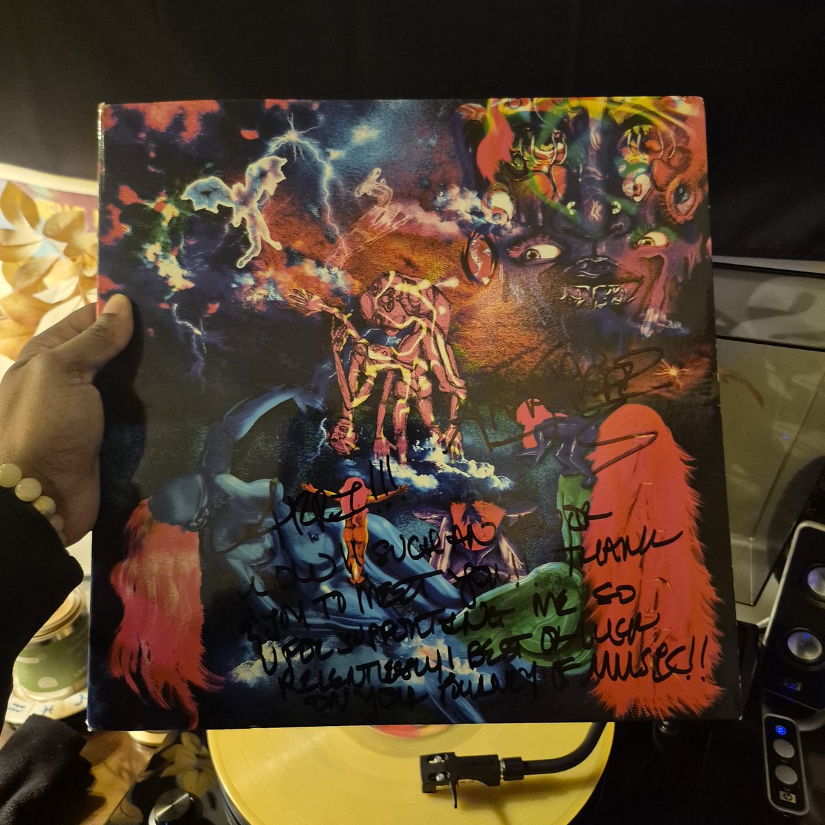 beyondbinary91's tweet photo. #NowSpinning: THE ANGEL YOU DON'T KNOW by Amaarae
Song: HELLZ ANGEL
#THEANGELYOUDONTKNOW #TAYDK #HELLZANGEL #Amaarae #VinylEnthusiast #VinylCollector #VinylCollection #VinylCommunity #OnMyTurntable https://t.co/eLHuNmuLwR