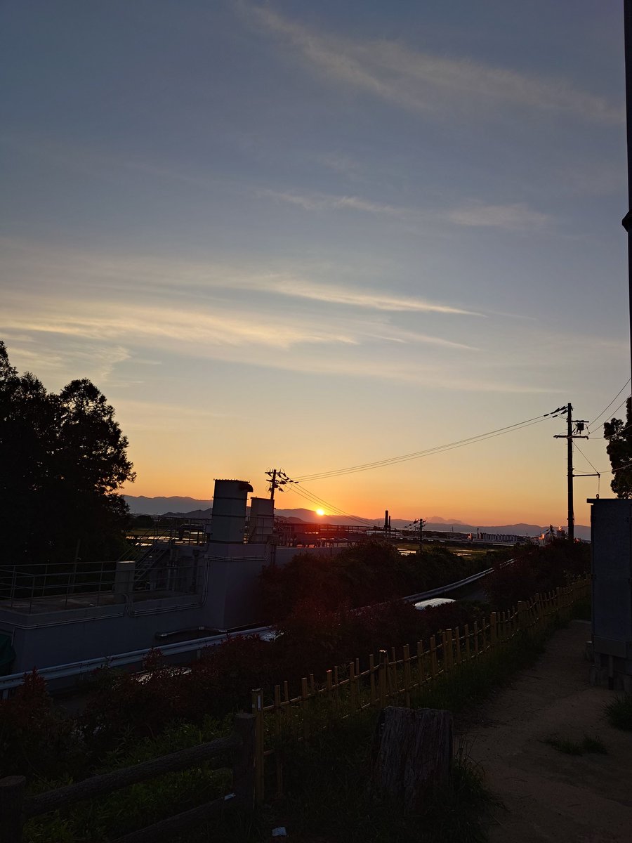 夕日 星のや竹富島 干潮時にだけ現れる小さな島で夕日を眺める 「サンゴ砂の
