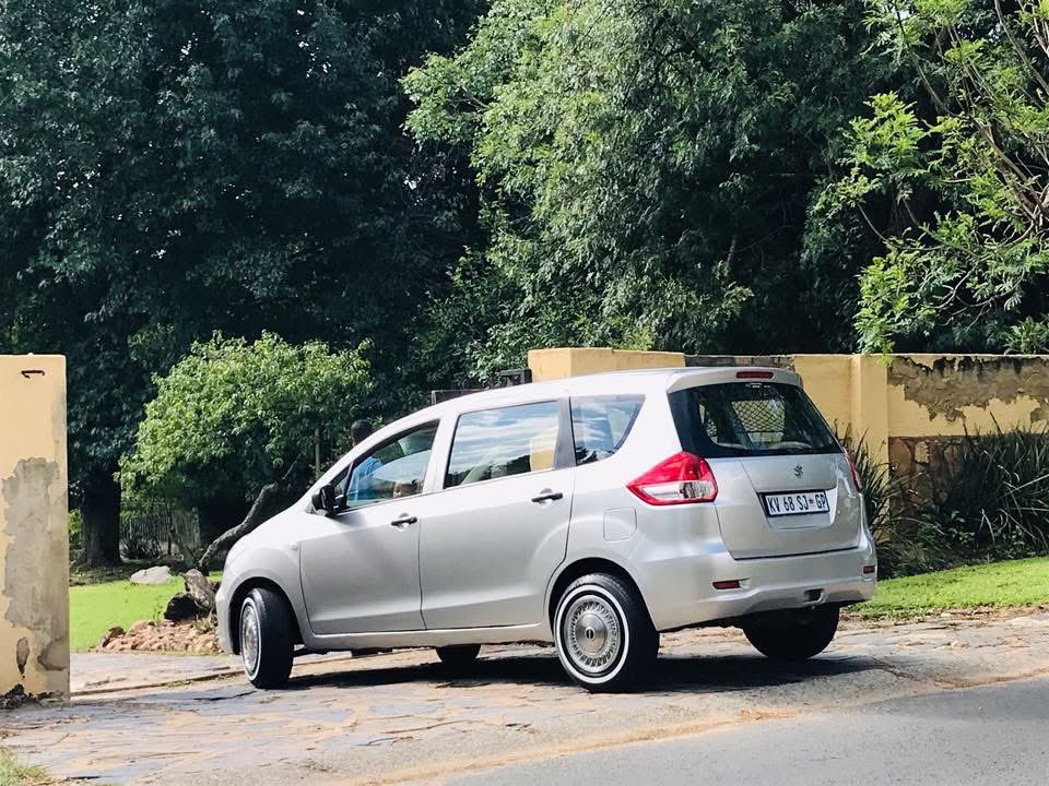 Am_Blujay's tweet photo. Help us find this  car. Stolen in Tembisa https://t.co/OTVOcn4IGZ