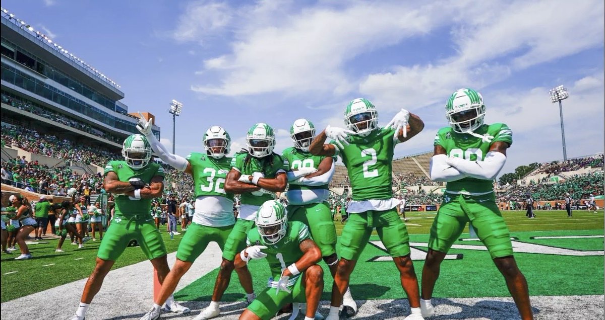 TheNateGill's tweet photo. Thanks to @coachjordan03 &amp; @MeanGreenFB for stopping by 6900 Wileyvale to see our prospects. Safe travels on the road coach 💯 #YouCanGoAnyWhereFromHere https://t.co/hDC6Ai7cX8