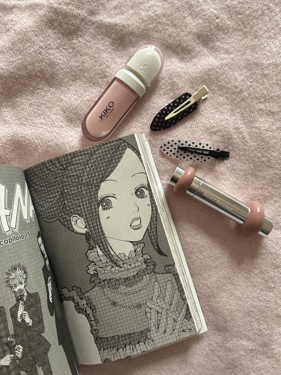 ଘ(੭*ˊᵕˋ)੭* ੈ♡‧₊˚ (@polkadtts) on Twitter photo 